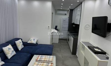 Istra,Peroj apartman u prizemlju s dvorištem